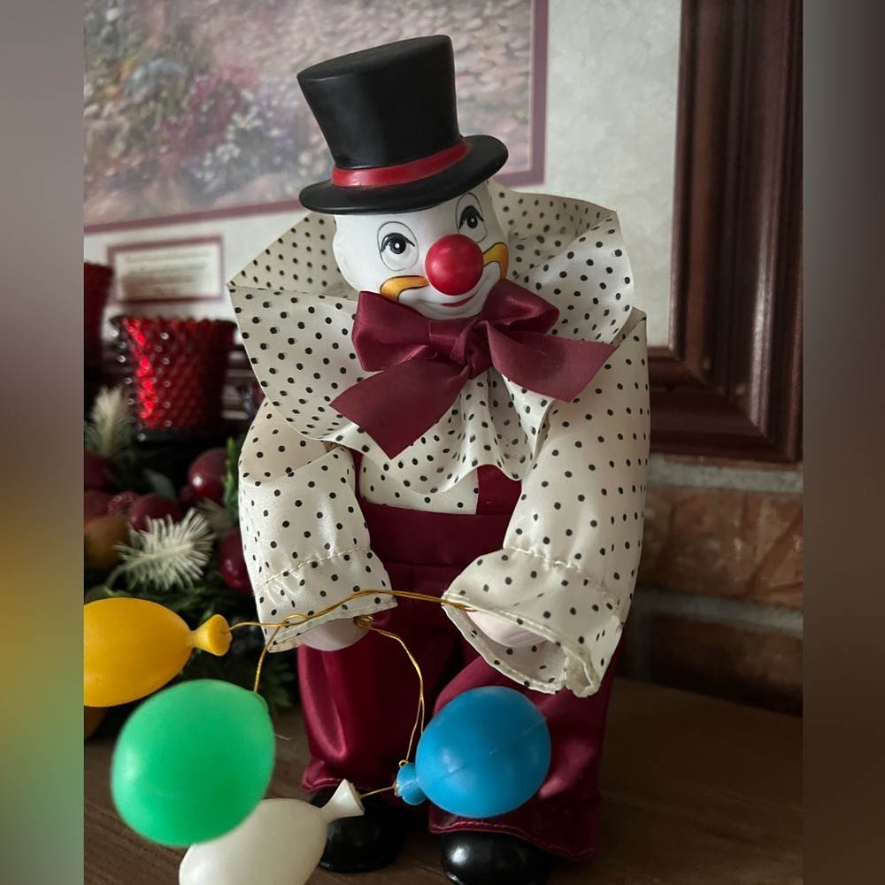 Rare Vintage Porcelain Moving Animated Clown